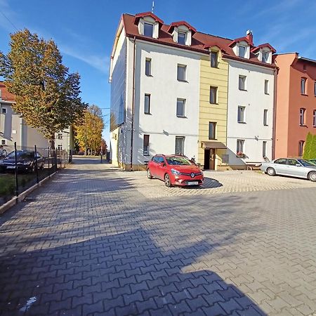 Apartament Pod Radiostacja -Gliwice Tarnogorska, Parking Free, Klimatyzacja מראה חיצוני תמונה