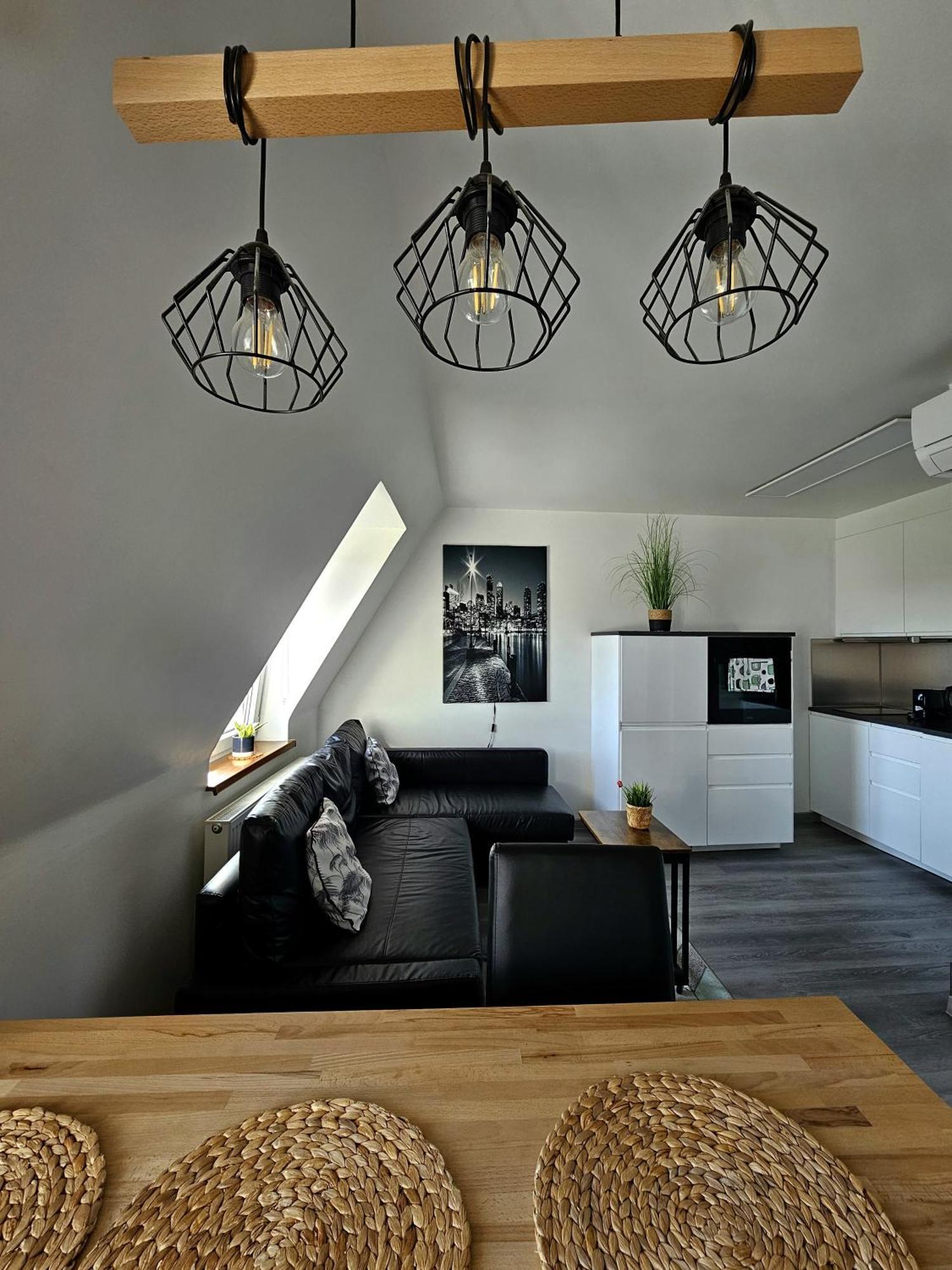 Apartament Pod Radiostacja -Gliwice Tarnogorska, Parking Free, Klimatyzacja מראה חיצוני תמונה